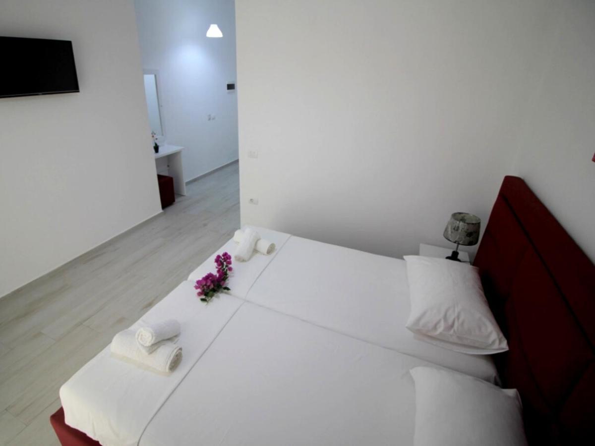 Gusto Di Casa Hotel Sarandë Eksteriør billede