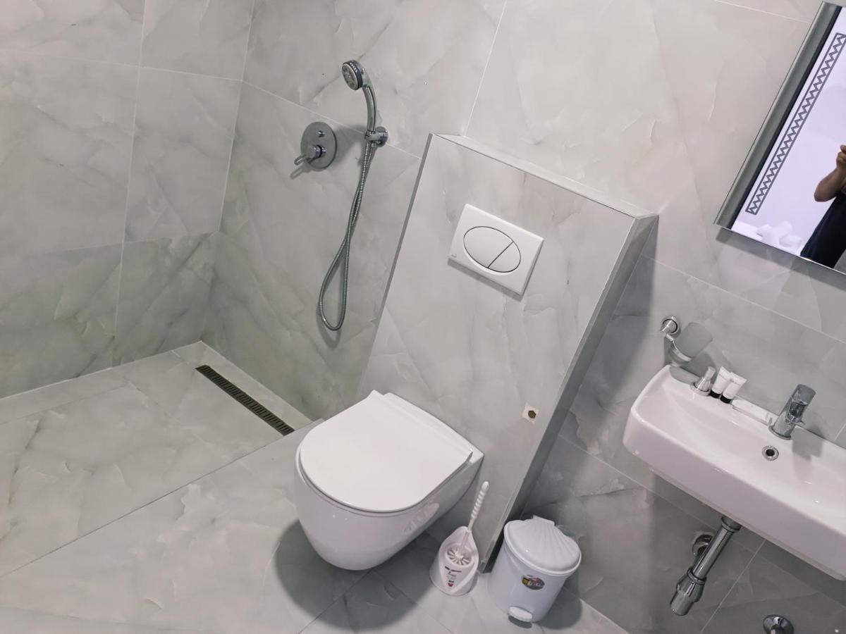 Gusto Di Casa Hotel Sarandë Eksteriør billede